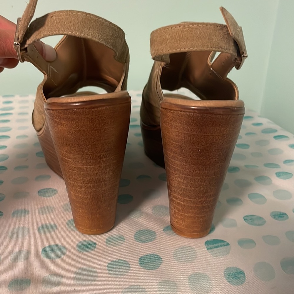 Mila Paoli tan suede platform wedge sandals size 8 - Picture 8 of 12